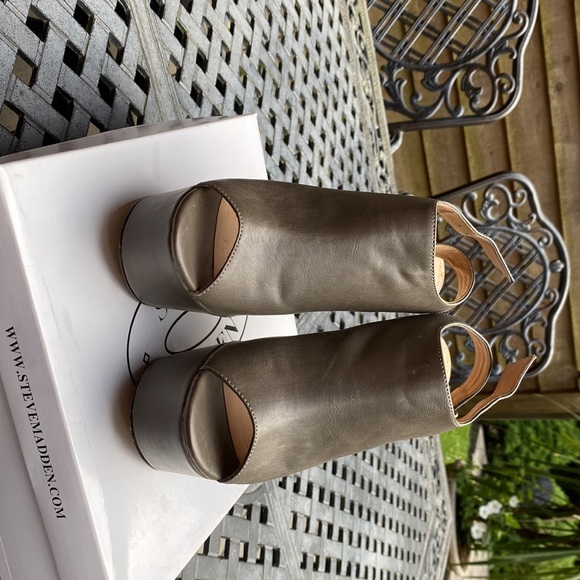 Steve Madden Womens shoes size 8.5 Gabby Grey color - Picture 5 of 8